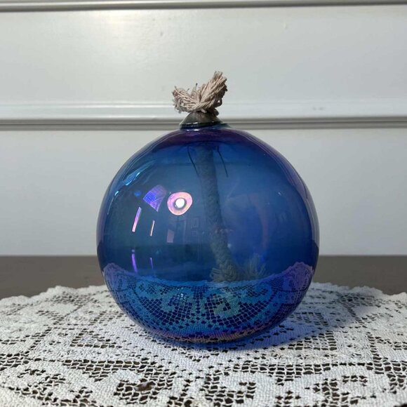 Iridescent purple glass oil lamp - Picture 3 of 10